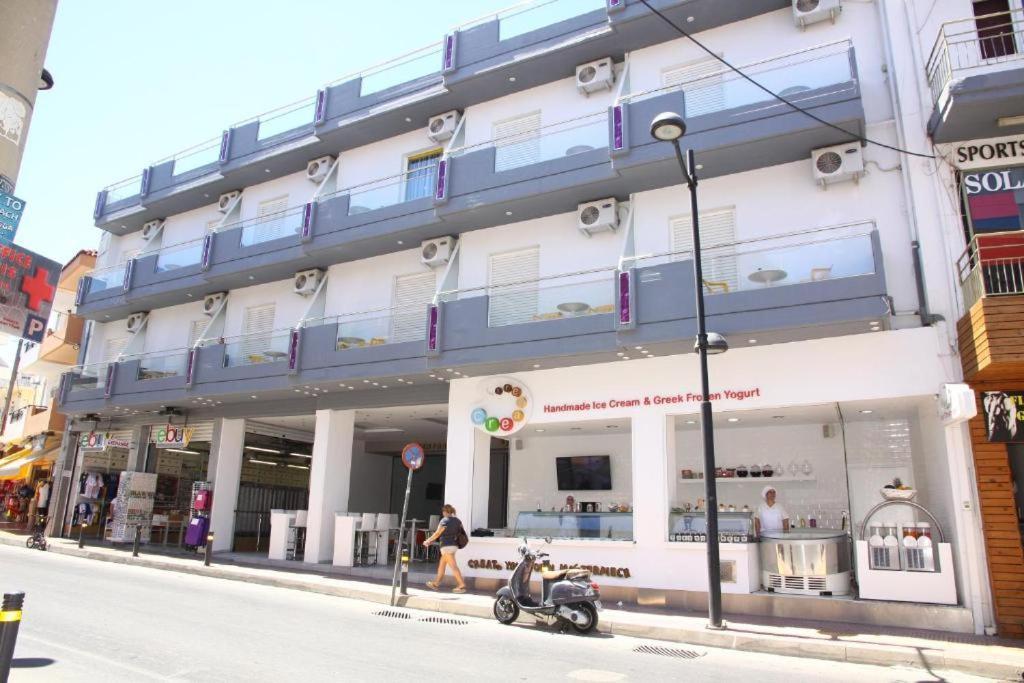 הרסוניסוס Porto Plazza Hotel מראה חיצוני תמונה