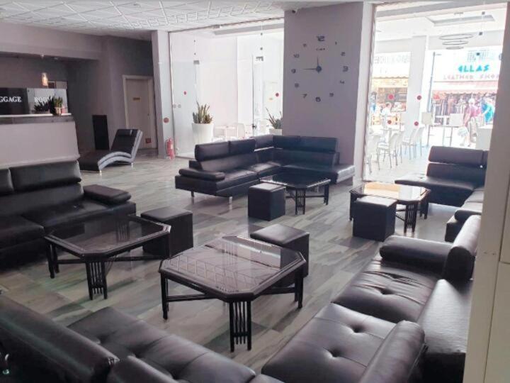 הרסוניסוס Porto Plazza Hotel מראה חיצוני תמונה