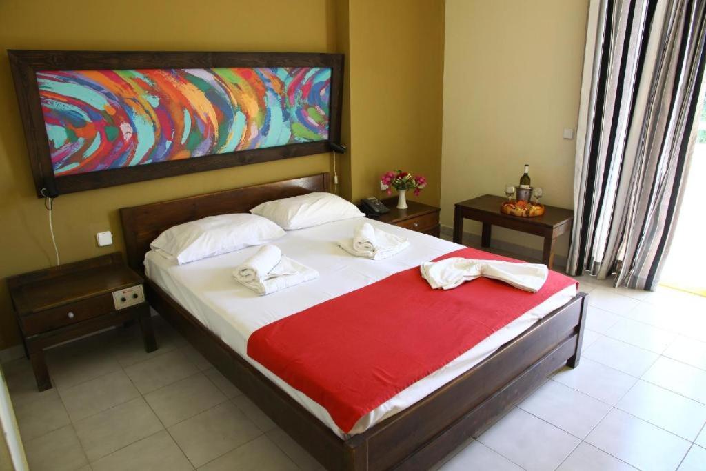 הרסוניסוס Porto Plazza Hotel מראה חיצוני תמונה