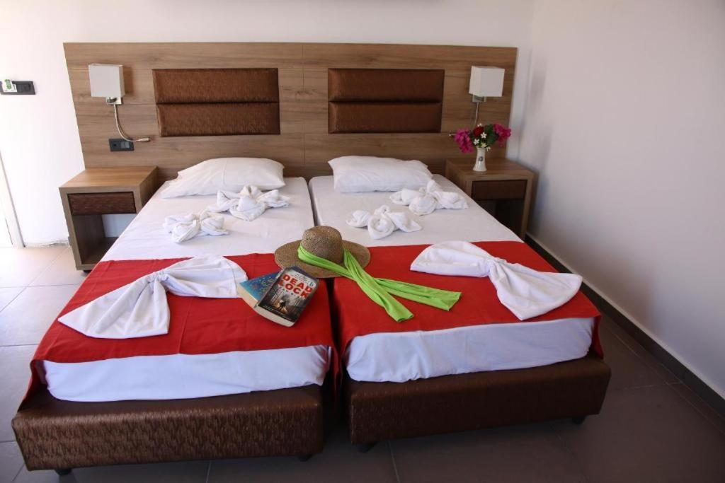 הרסוניסוס Porto Plazza Hotel מראה חיצוני תמונה